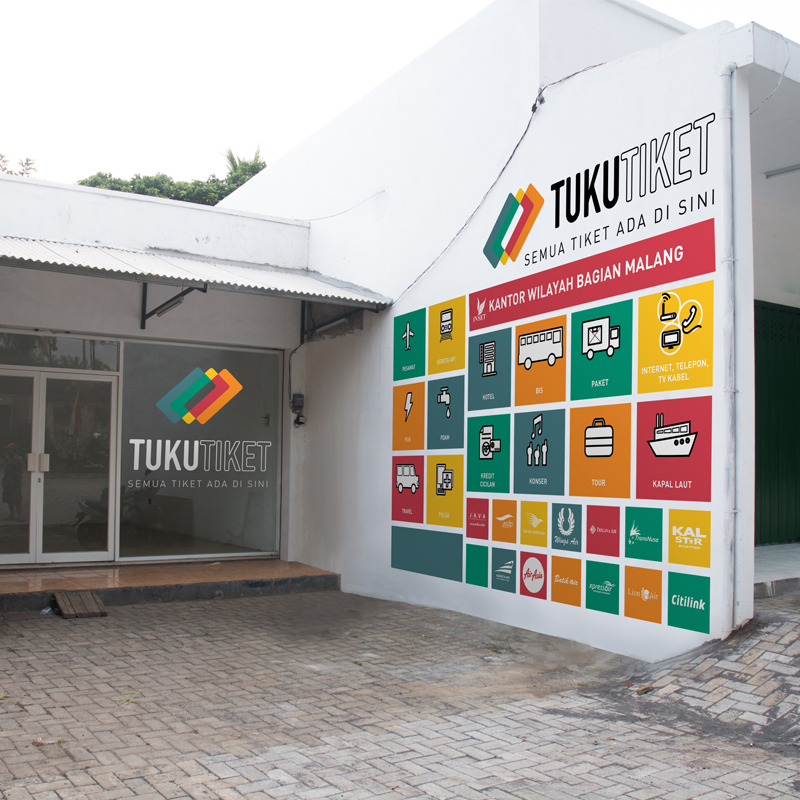 business-wall-banner-tukutiket
